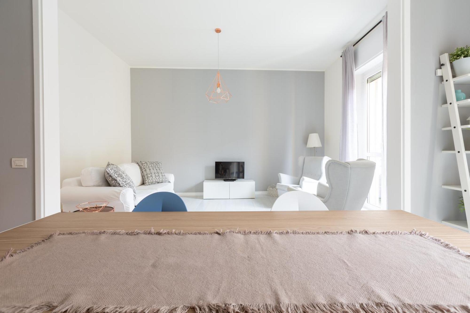 Porta Volta Bright And Roomy Flat Milan
